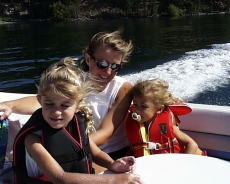 Boatride1.jpg (44505 bytes)