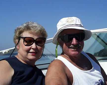 Davis's.jpg (104895 bytes)