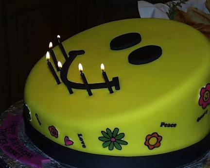 Lighted cake.jpg (14668 bytes)