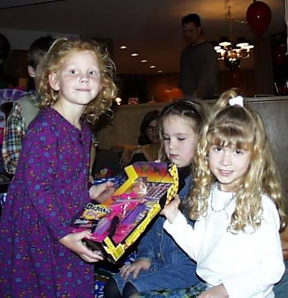 Presents.jpg (30757 bytes)
