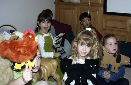 Puppet Show.jpg (20979 bytes)